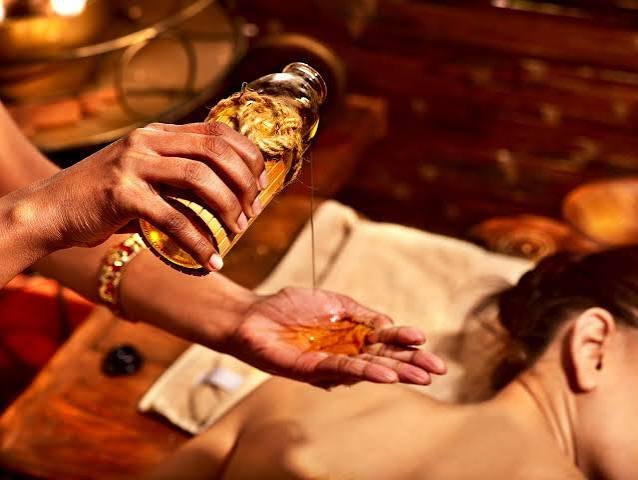 Abhyanga Massage Chikitsa